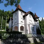 Adora Luxury
