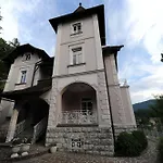 Adora Luxury 4*