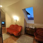 Adora Luxury