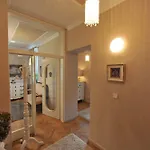 Hotel Adora Luxury