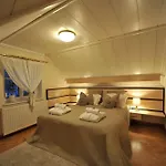 Hotel Adora Luxury