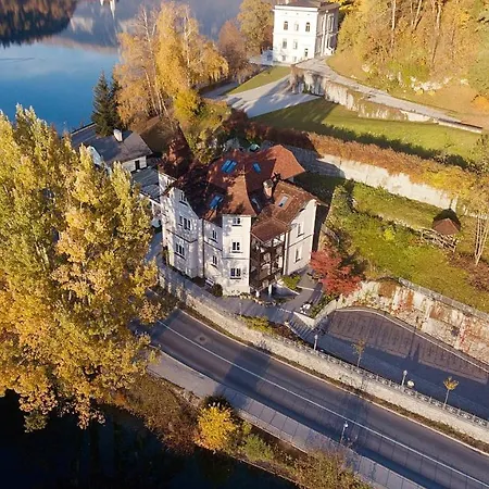Hotel Adora Luxury