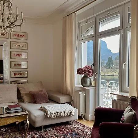 Adora Luxury
