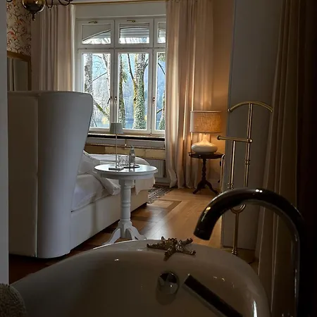 호텔 Adora Luxury 4*