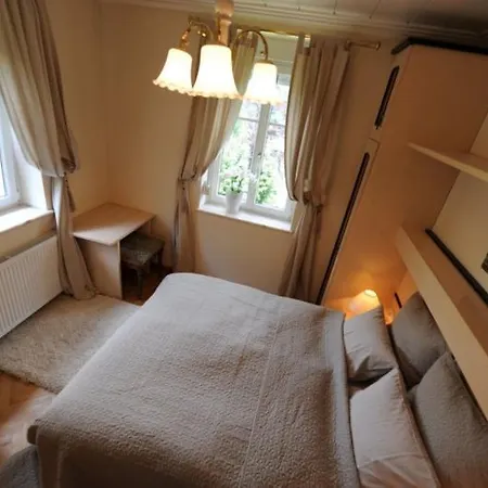 Adora Luxury Bled