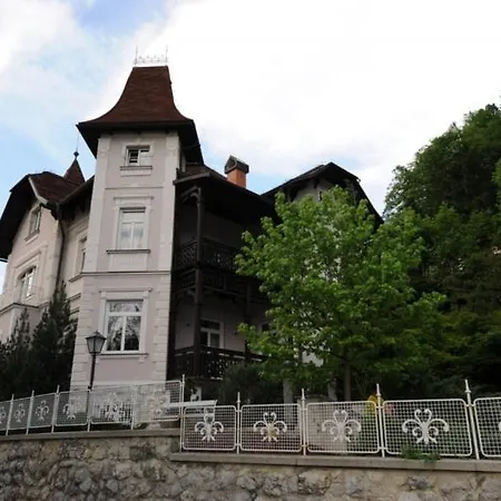 Hotel Adora Luxury 4*