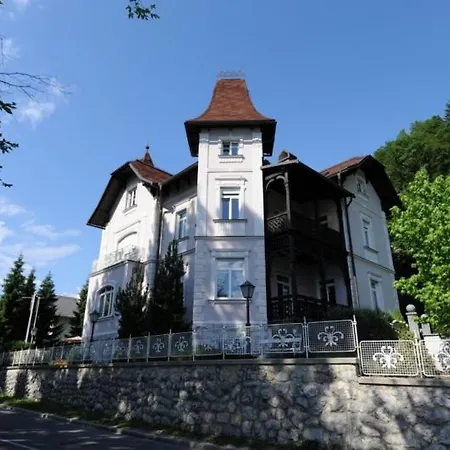 Adora Luxury Bled