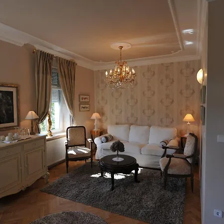 호텔 Adora Luxury 4*