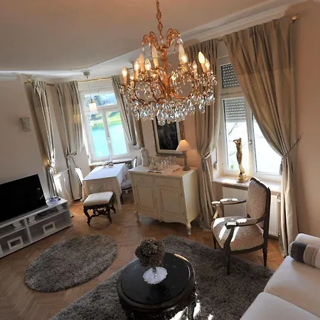 מלון Adora Luxury בלד