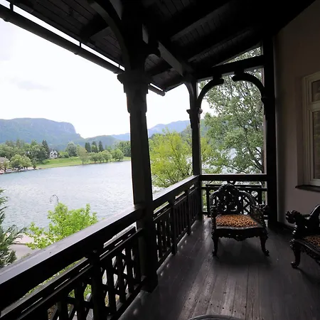 Adora Luxury 4*