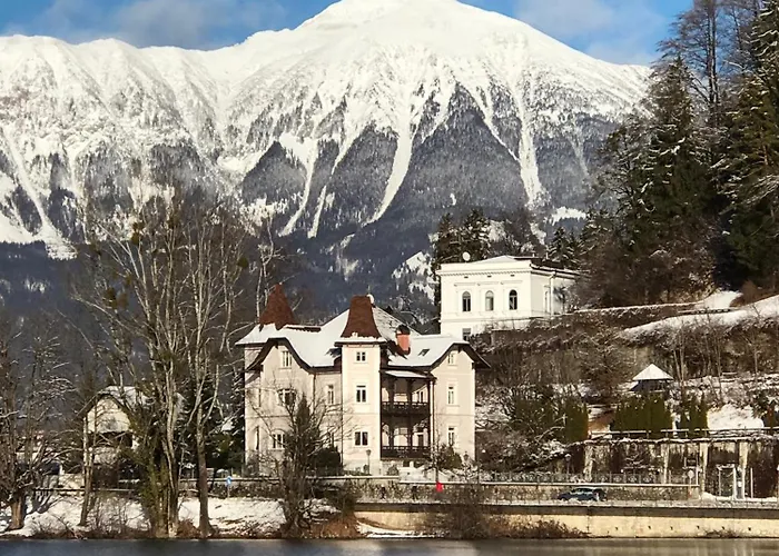 ホテル Adora Luxury