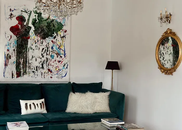 Adora Luxury ホテル 4*